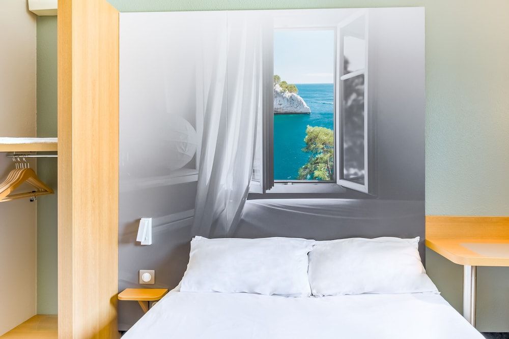 B&B HOTEL Marseille La Valentine Double Room 2