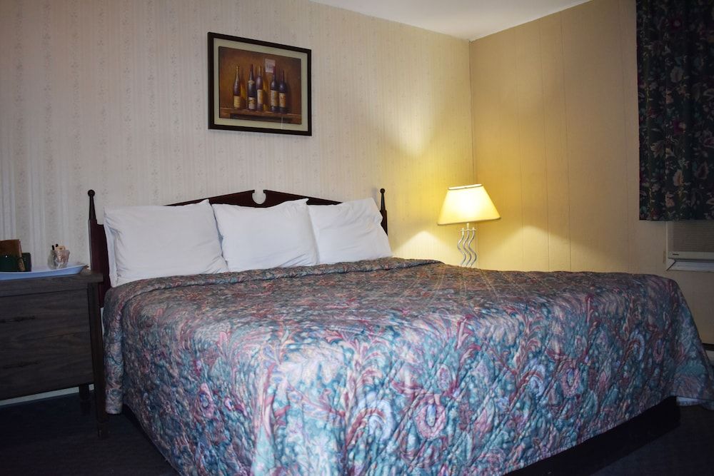 Hope Inn and Suites Standard Room, 2 Queen Beds 2