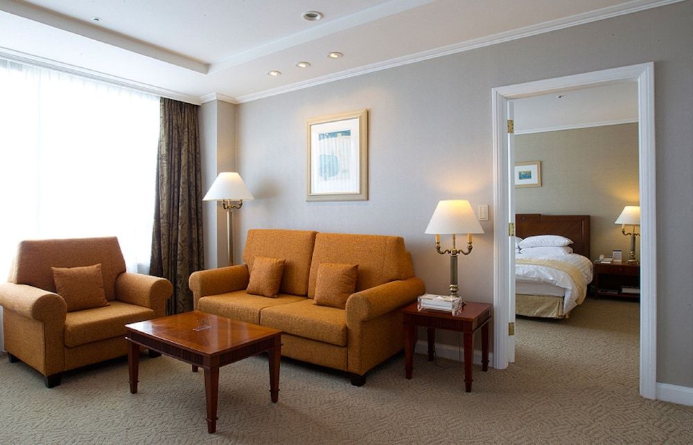 High1 Palace Hotel & CC