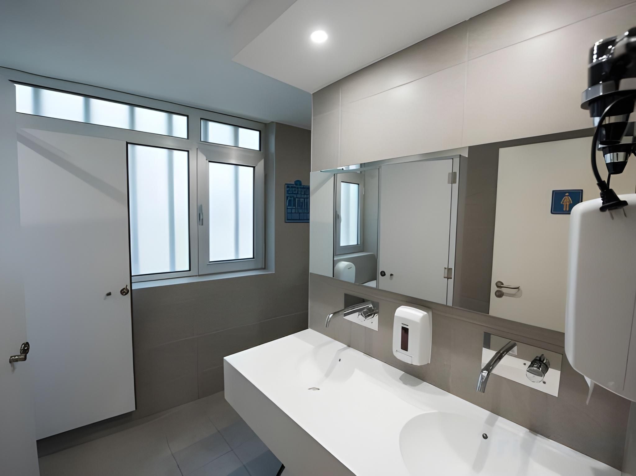 undefined Room00 Lisboa Hostel 8