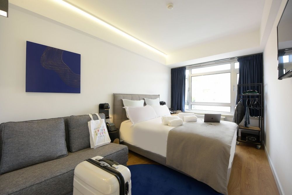 Room00 Lisboa Hostel Standard Double Room