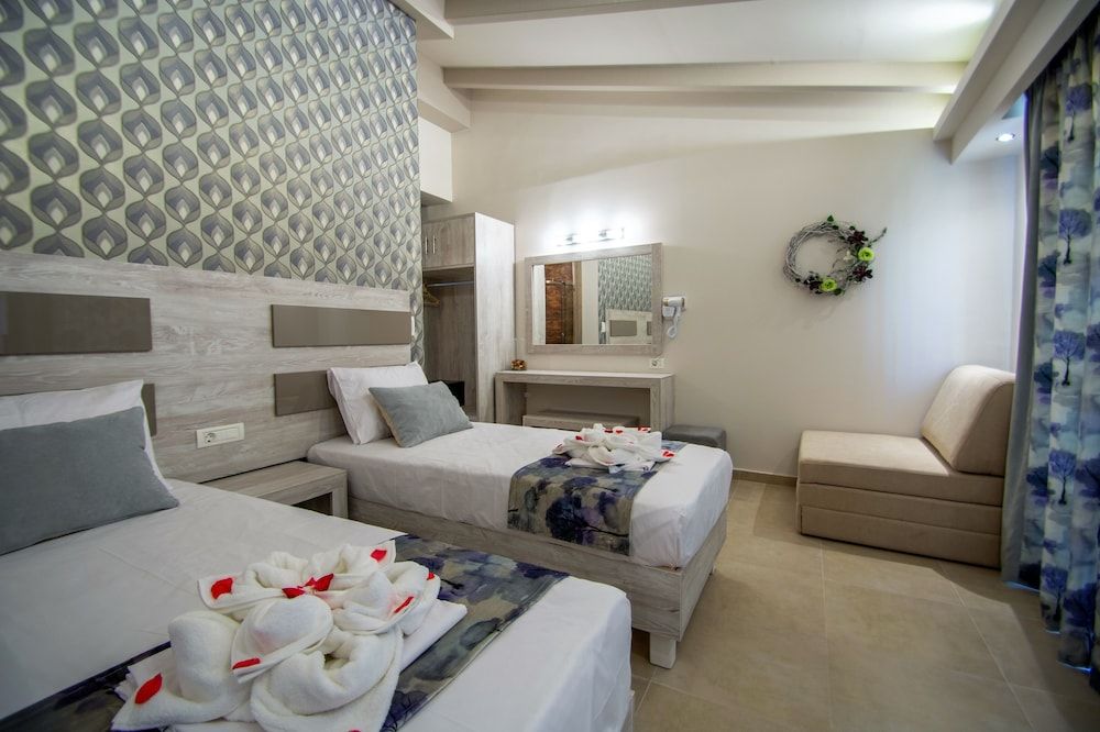 Family Suite (Queen Suite)