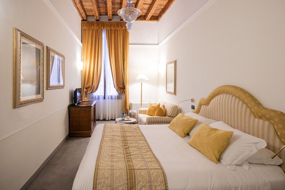 Ca' San Giorgio Relais & Suites Superior Room 8