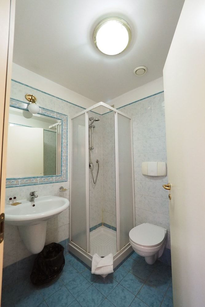 Hotel Laura Double Room 11