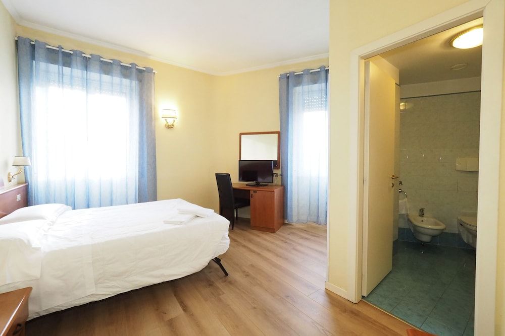 Hotel Laura Double Room 5