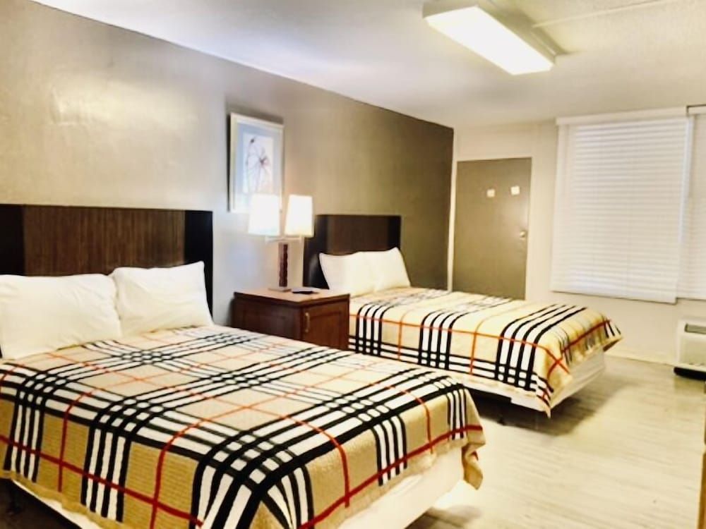 Apm Inn & Suites Deluxe Room, 2 Double Beds, Non Smoking
