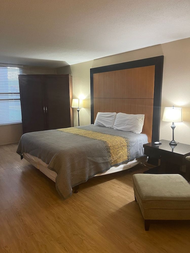 Apm Inn & Suites Deluxe Single Room 5