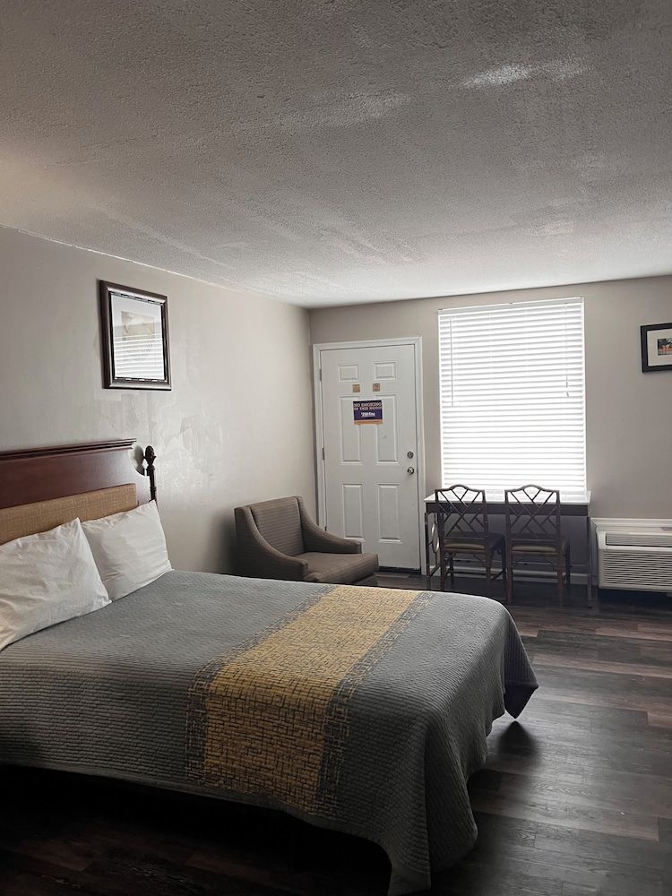 Apm Inn & Suites Deluxe Single Room 10