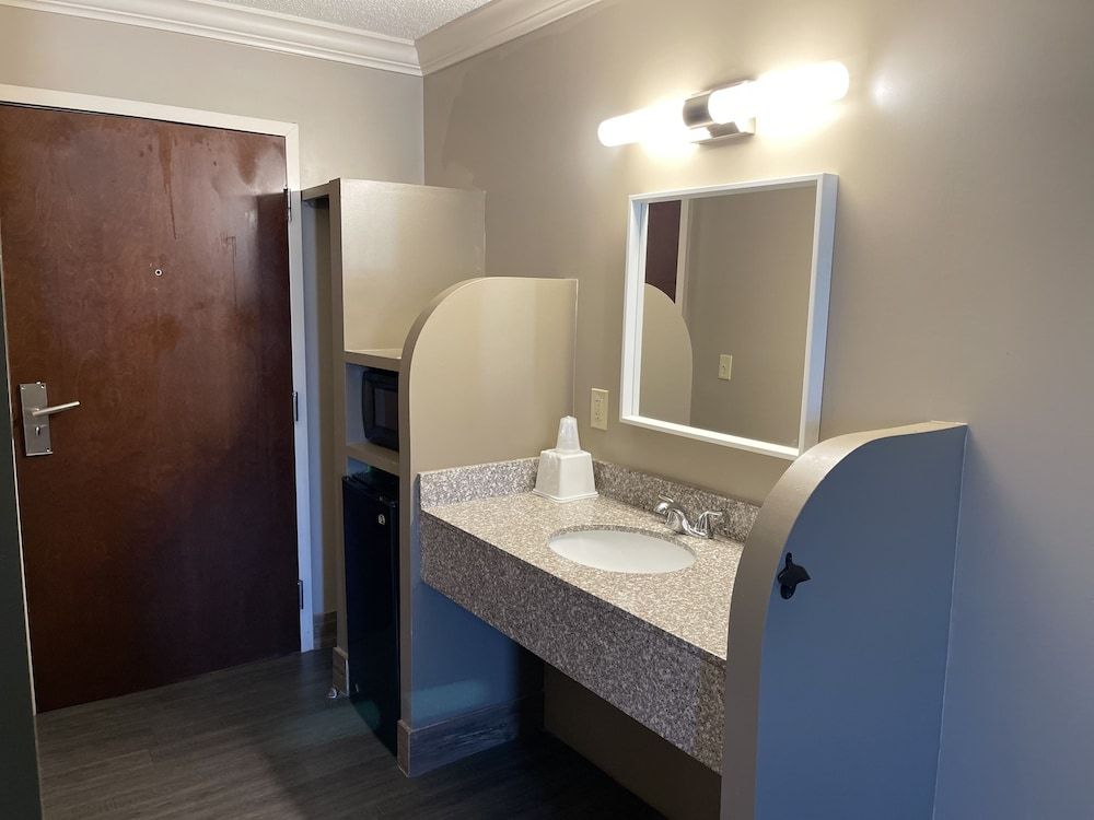 Lincoln Hotel Philadelphia Standard Room 5