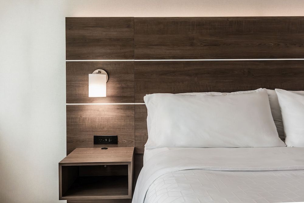 Standard Room, 2 Queen Beds, Accessible Bathtub (Mobility)