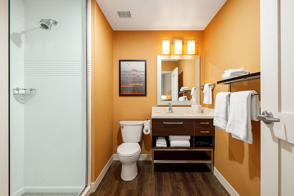 Studio, 2 Queen Beds (Hearing Accessible)