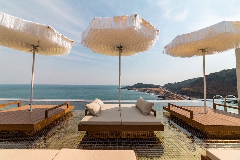 undefined Best Louis Hamilton Hotel Ocean Terrace 8