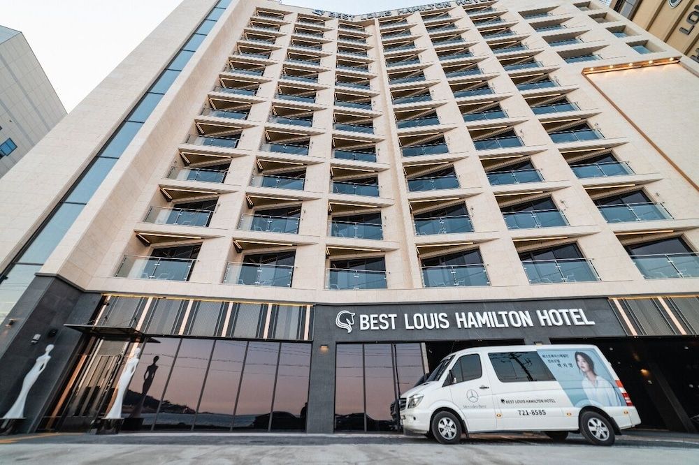 undefined Best Louis Hamilton Hotel Ocean Terrace 2