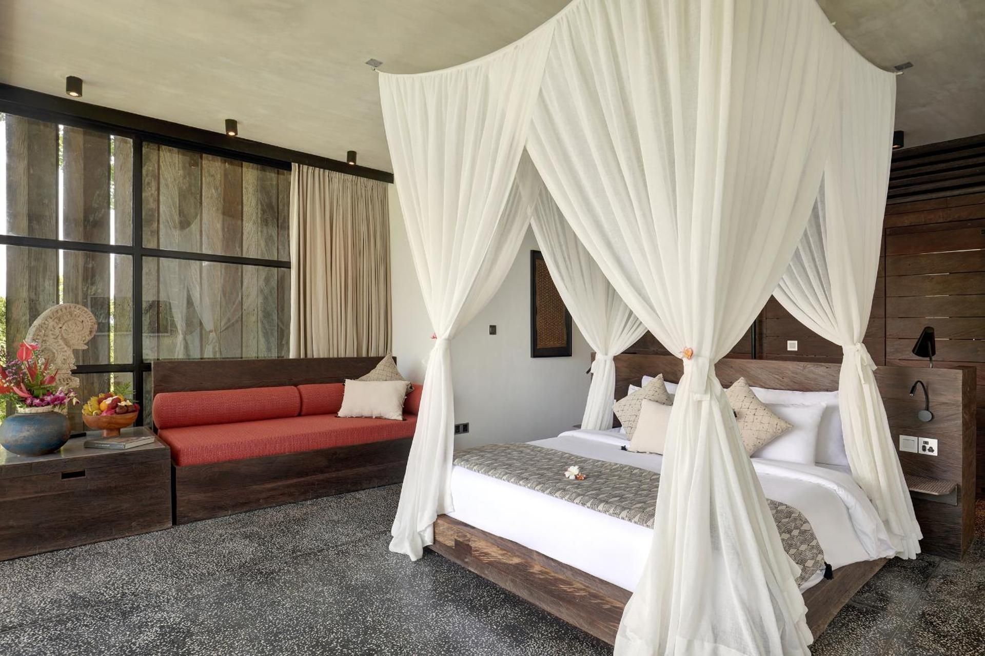 One-Bedroom Villa with Wine & Dinner