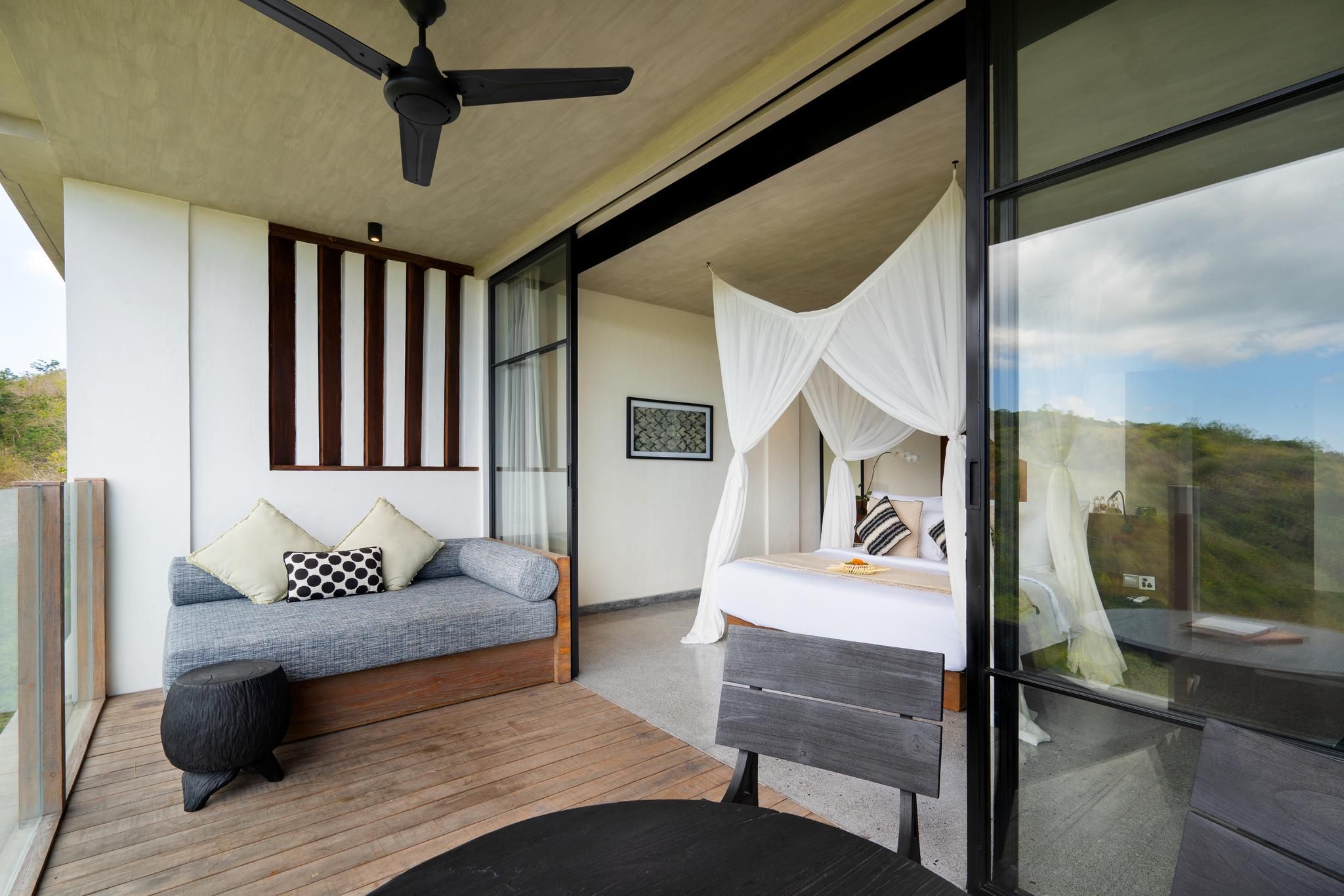Maua Nusa Penida Deluxe Room Balcony with Valley View 6