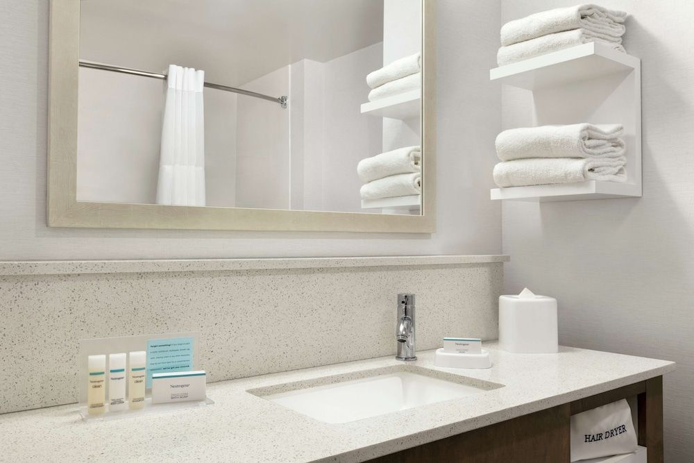 Hampton Inn & Suites Johns Creek Room, 2 Queen Beds, Refrigerator & Microwave 5