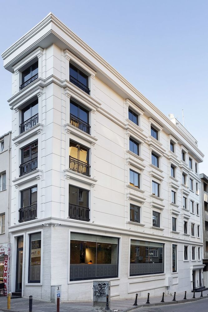 undefined Guner Business Hotel 4