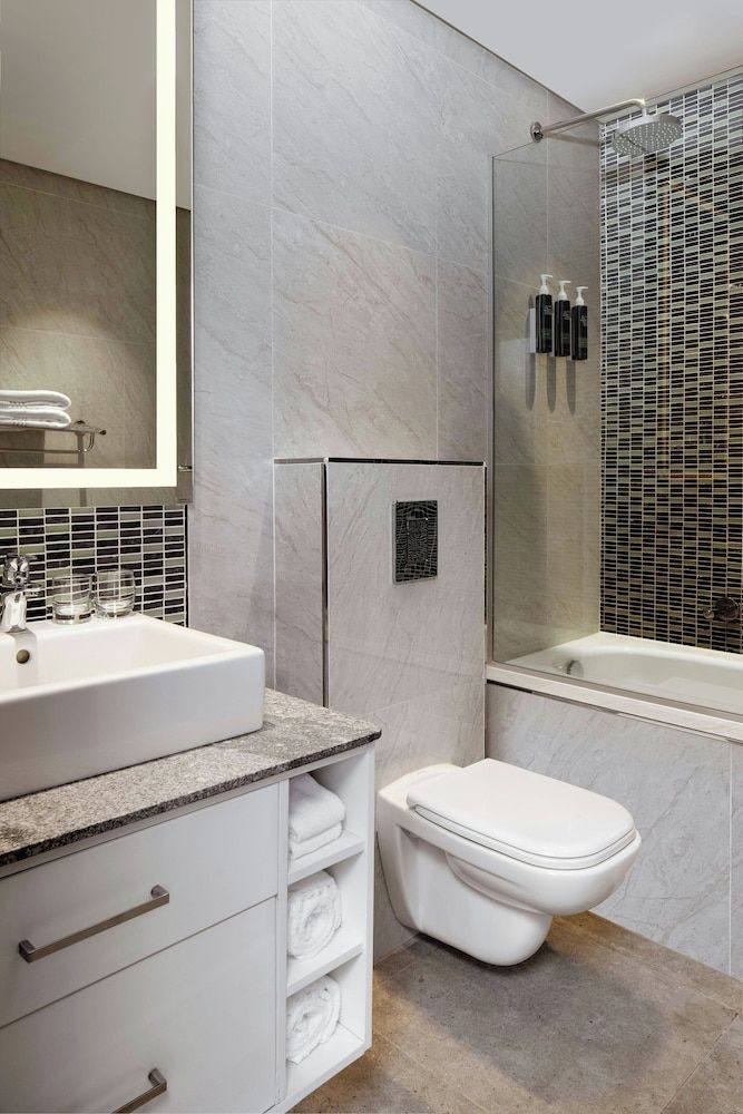 Four Points by Sheraton Kigali Room, 1 King Bed 7