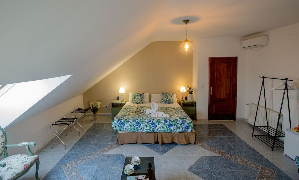 undefined Escala SUITES 8