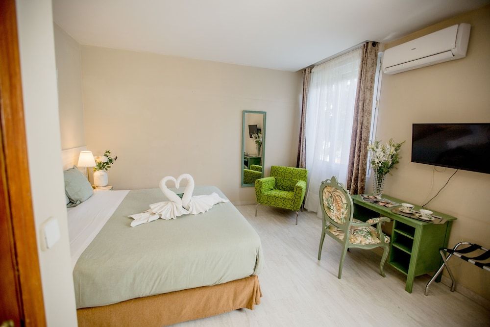undefined Escala SUITES 10