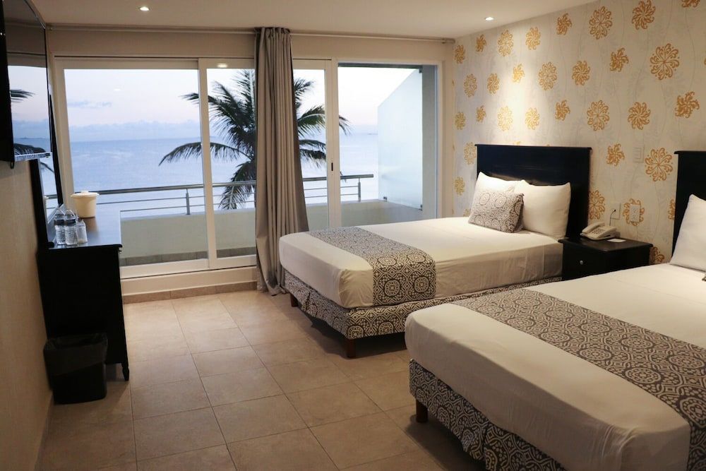 Hotel Costa Verde Executive Room, 2 Double Beds, Balcony, Ocean View 3