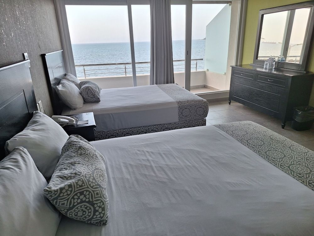Hotel Costa Verde Executive Room, 2 Double Beds, Balcony, Ocean View 9