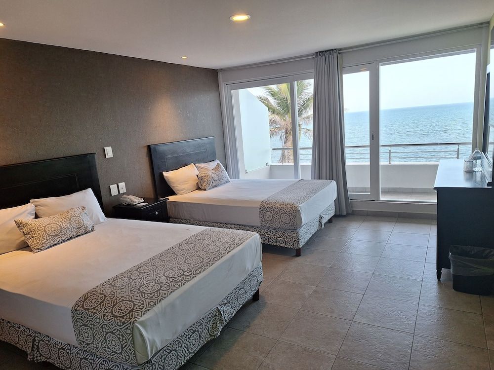 Hotel Costa Verde Executive Room, 2 Double Beds, Balcony, Ocean View 6