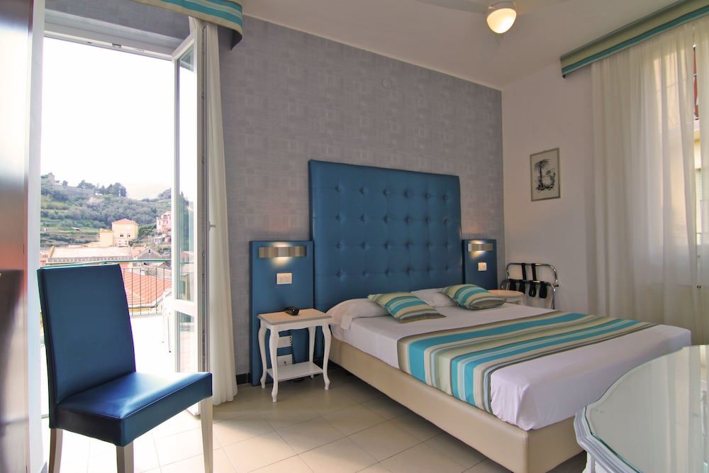 Standard Double or Twin Room, Terrace