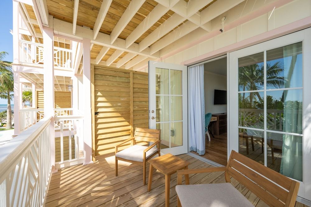 Grassy Flats Resort & Beach Club Standard Double Room, Ocean View - Adults Only 3