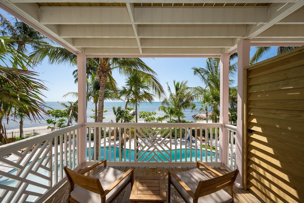 Grassy Flats Resort & Beach Club Standard Double Room, Ocean View - Adults Only 4