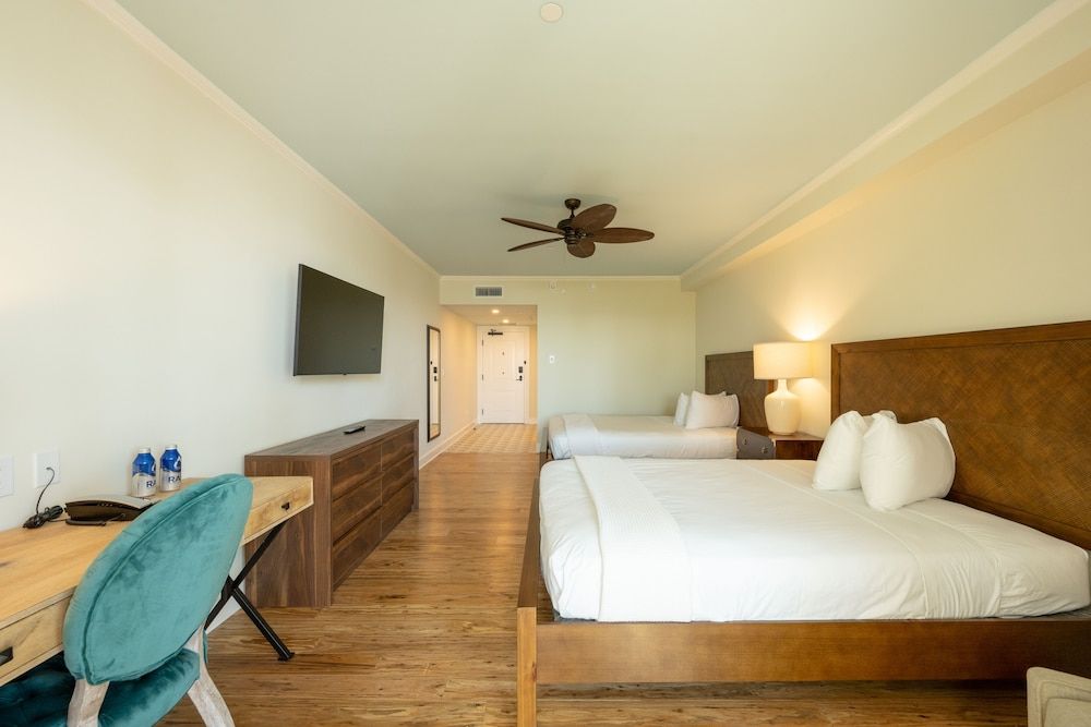 Grassy Flats Resort & Beach Club Standard Double Room, Ocean View - Adults Only