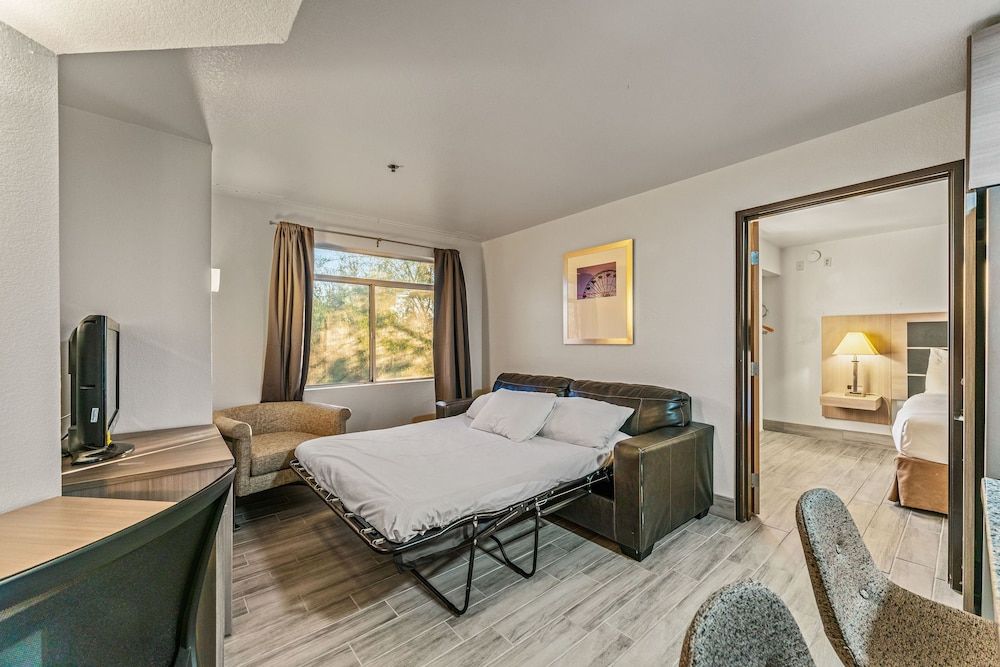 Metro Chandler Apartments Gallery Apartment, 1 Bedroom 2