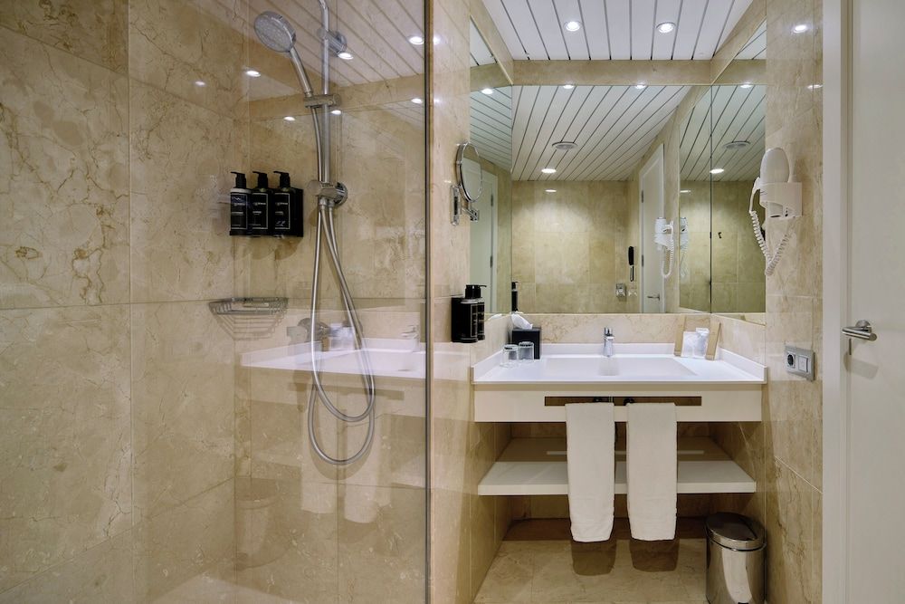 Eurostars Don Cándido Family Room (2 Pax) 4