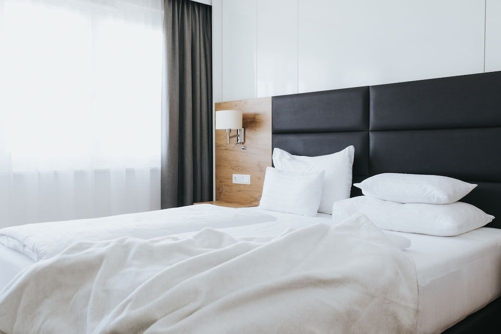 undefined Parks 73 The TownHouse Hotel 7