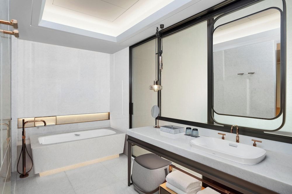 Sheraton Guangzhou Panyu Executive Guest Room, 1 King Beds, Executive Lounge Access 5