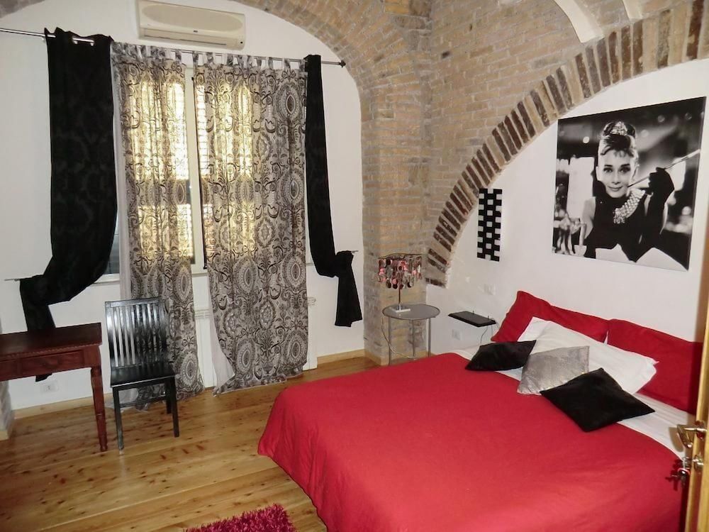 undefined Caesar's Rooms 9