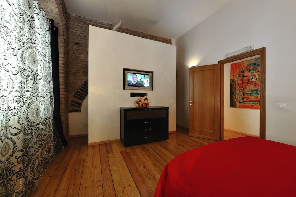 undefined Caesar's Rooms 6