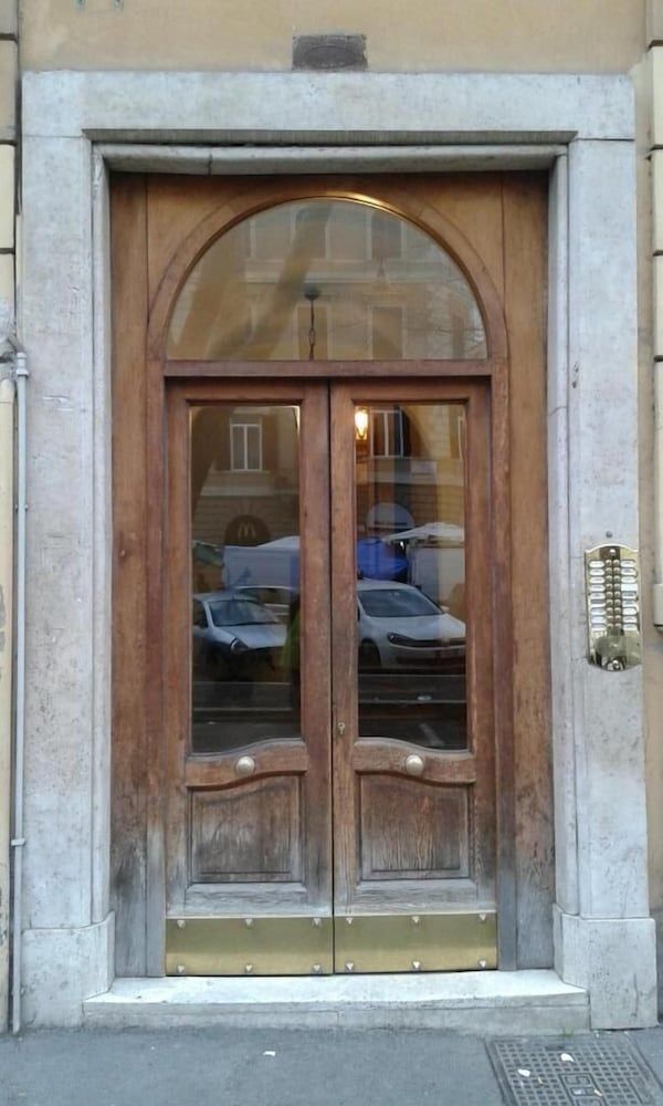 undefined Caesar's Rooms 3