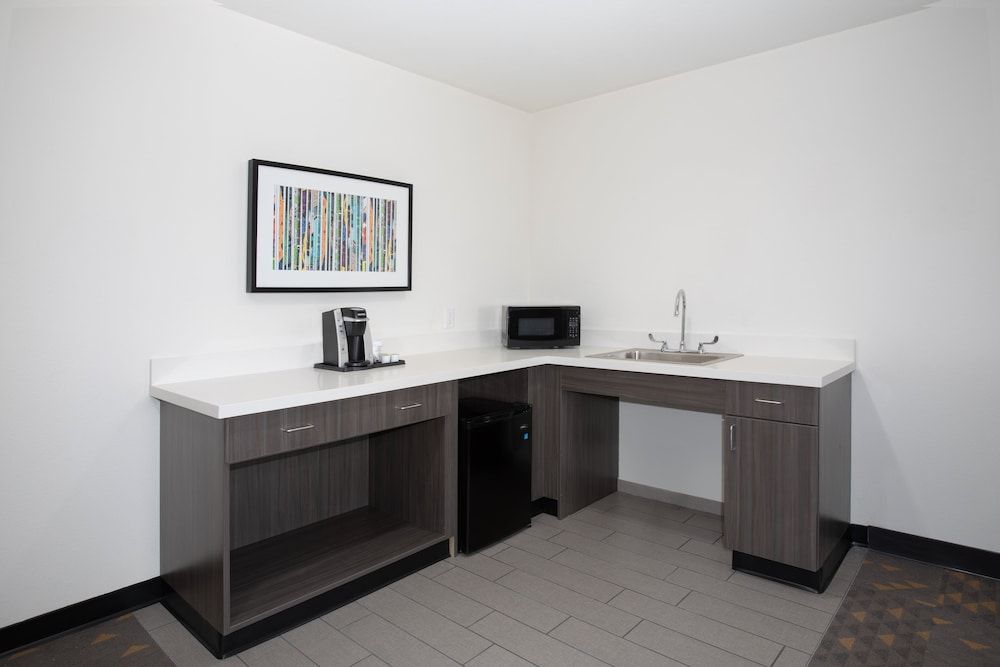 Suite, 1 Bedroom, Accessible Bathtub (Mobility)