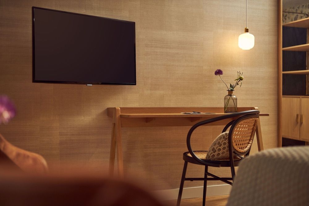 Van der Valk Hotel Arnhem Disabled Room 5