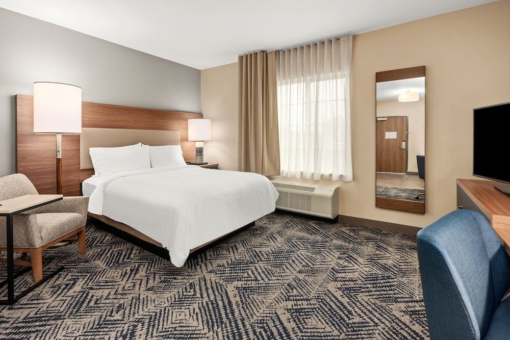 Studio Suite, 1 Queen Bed, Accessible (Communications)