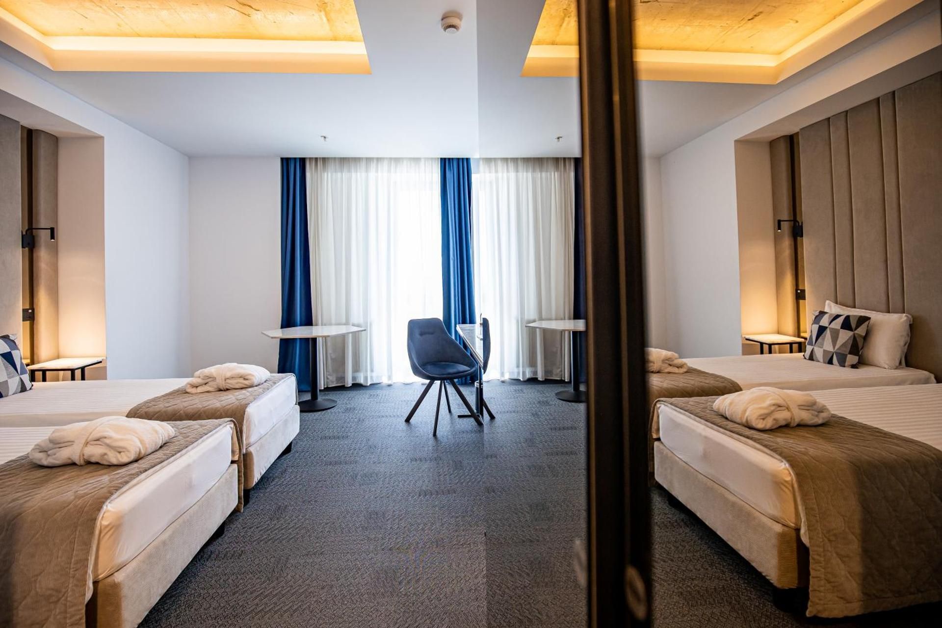 undefined Union Plaza Hotel 10