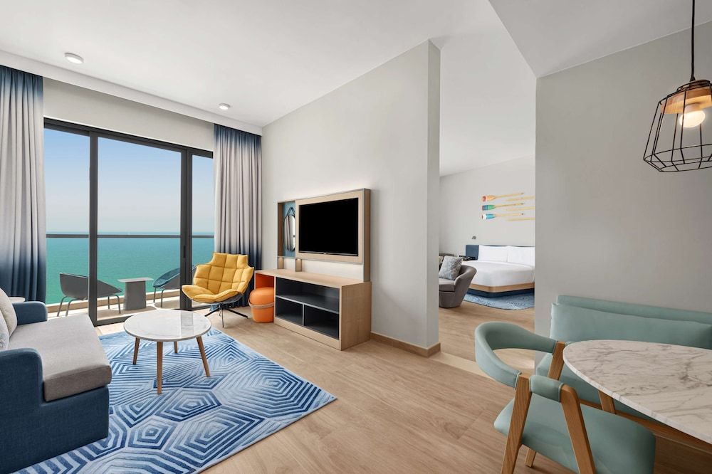 Family Room, 1 King Bed, Sea View (Treasure)