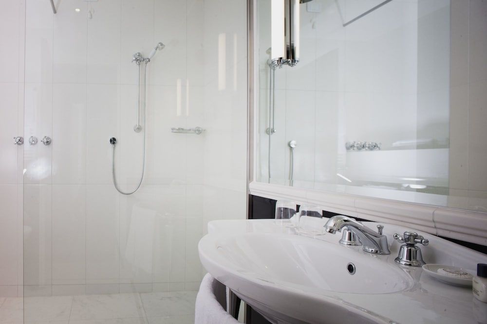 Hotel Riviera & Maximilians Classic Double Room, Balcony, Sea View 5