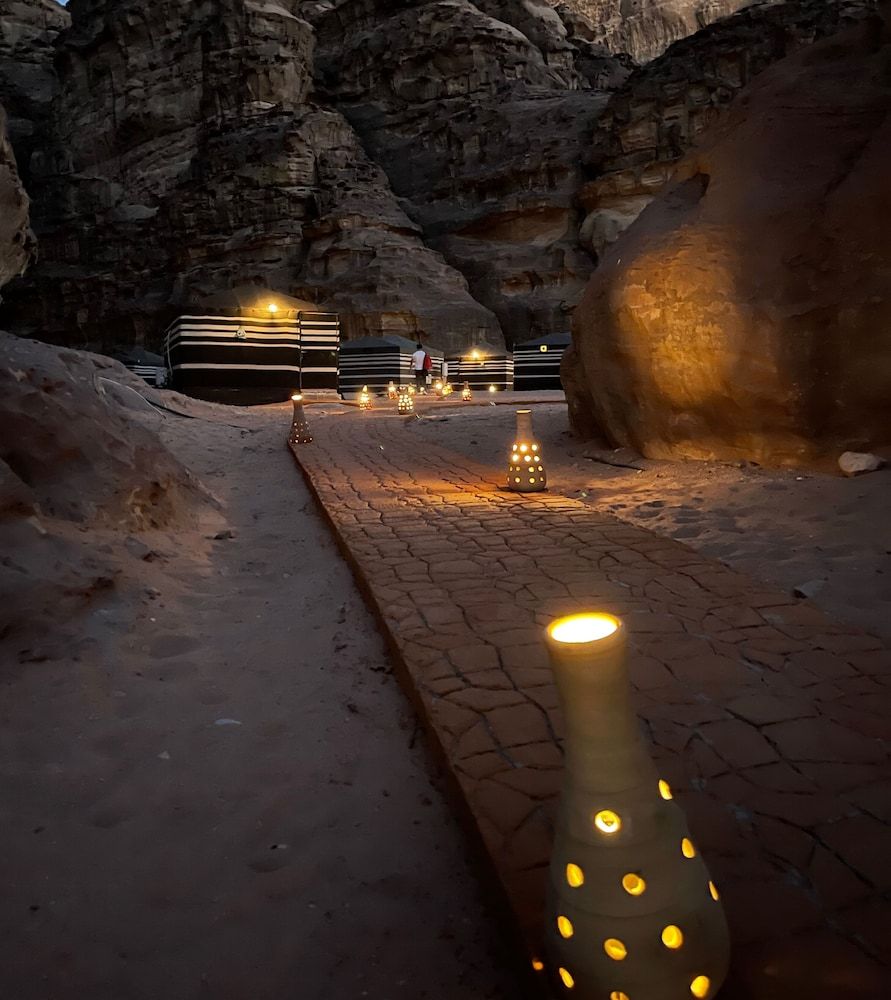 undefined Aladdin Camp 9