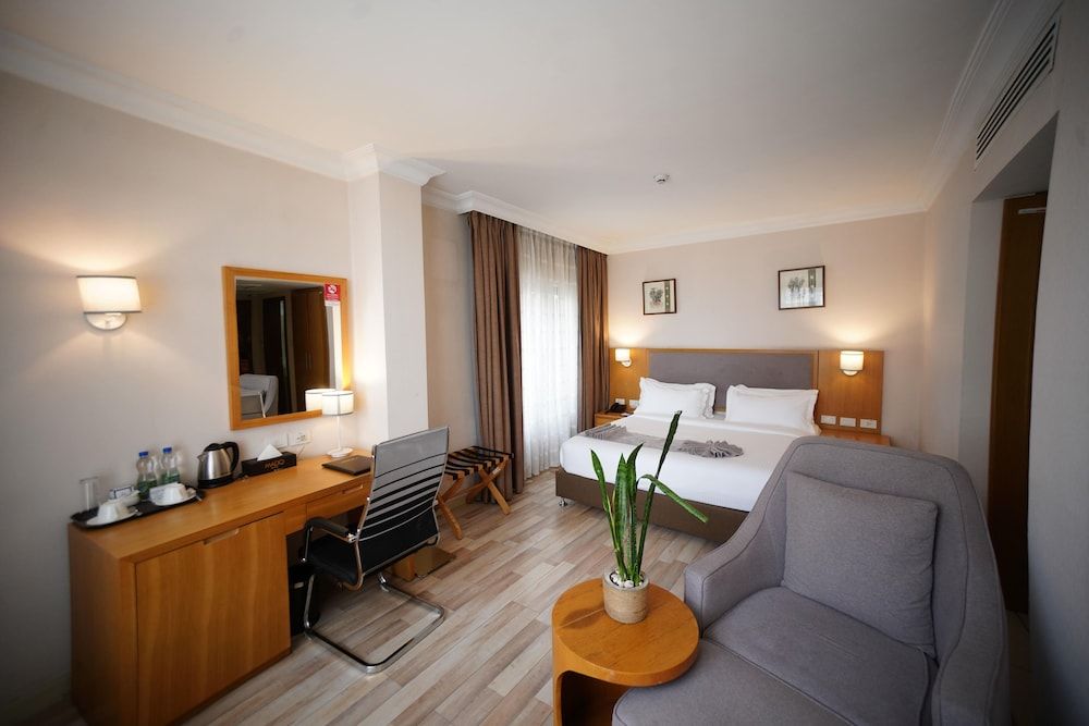 Mado Hotel Club King Room 7