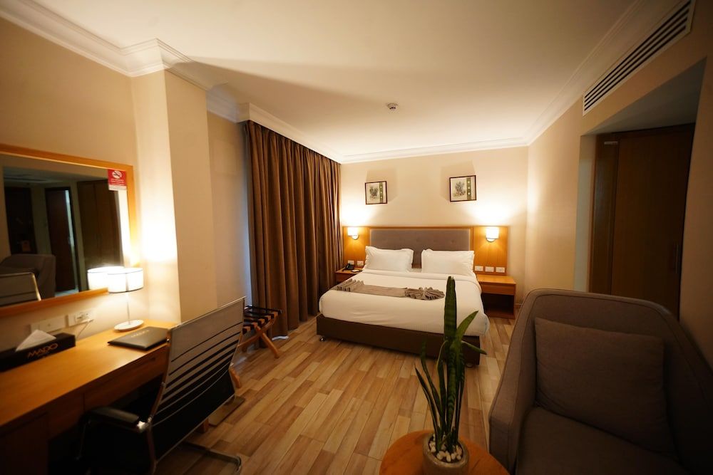 Mado Hotel Club King Room 11