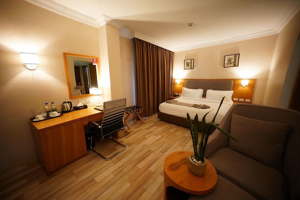 Mado Hotel Club King Room 10