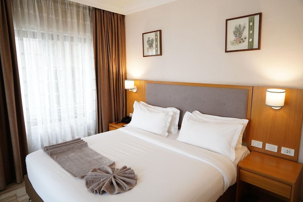 Mado Hotel Club King Room 7