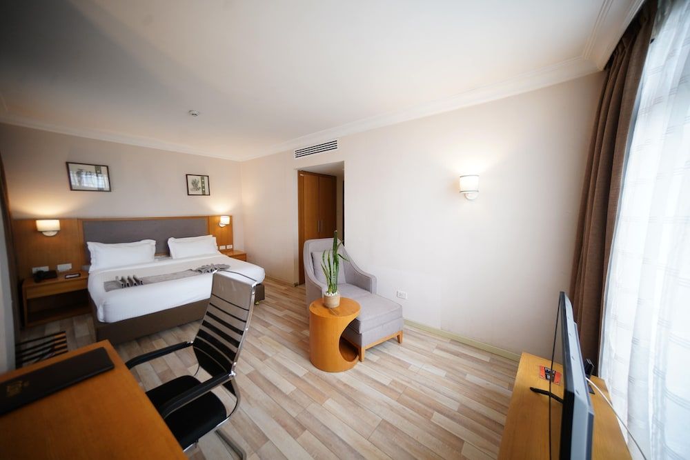 Mado Hotel Club King Room 13